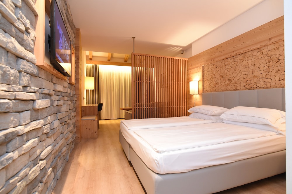 Milano - Pinzolo - Hotel Europeo Alpine Charme & Wellness