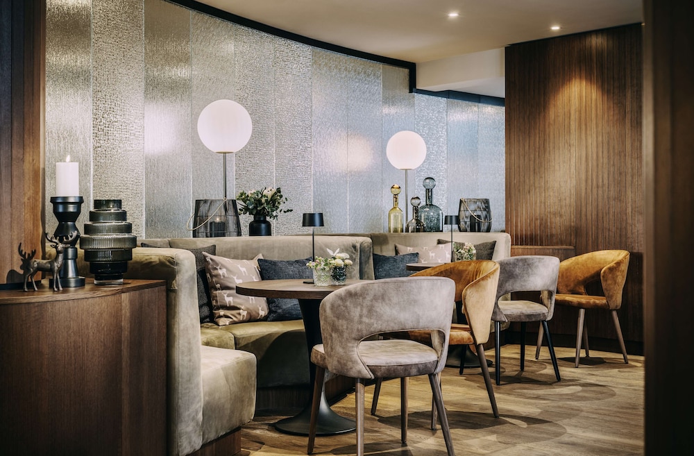 Roma - Kitzbühel - Grand Tirolia Kitzbühel - Member of Hommage Luxury Hotels Collection
Roma - Kitzbühel - Grand Tirolia Kitzbühel - Member of Hommage Luxury Hotels Collection