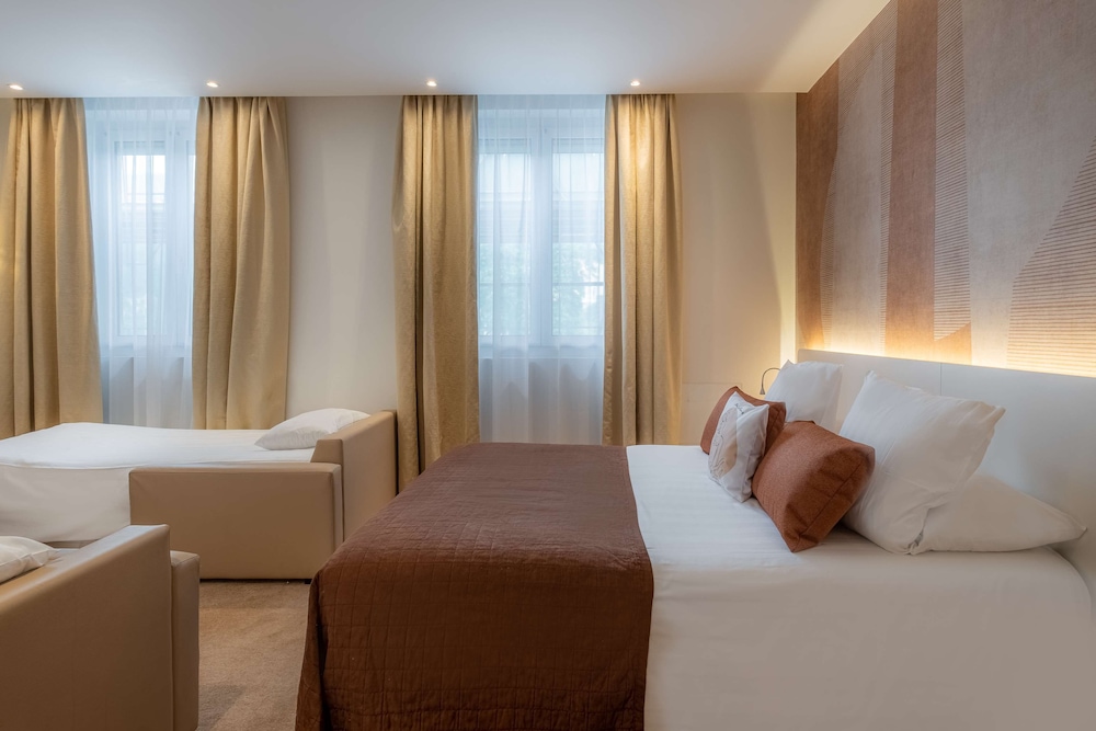 Milano - Roquebrune-Cap-Martin - Best Western Premier Hotel Prince de Galles
Milano - Roquebrune-Cap-Martin - Best Western Premier Hotel Prince de Galles