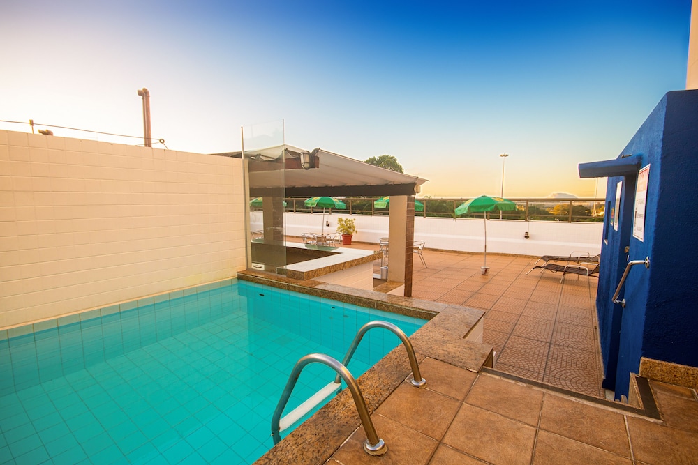 Milano - Niterói - Hotel Golden Park Rio de Janeiro Aeroporto By Nacional Inn
Milano - Niterói - Hotel Golden Park Rio de Janeiro Aeroporto By Nacional Inn