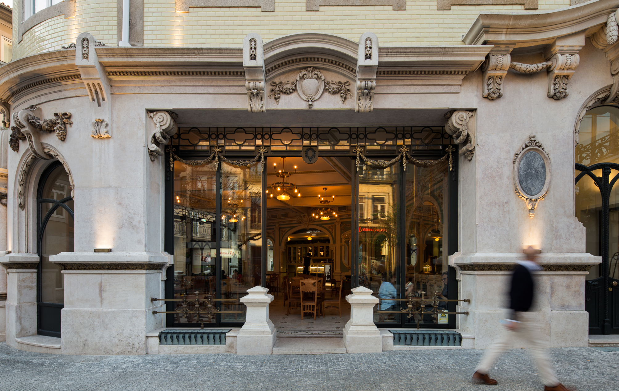 Firenze - Porto - Pestana Porto - A Brasileira, City Center & Heritage Building
Firenze - Porto - Pestana Porto - A Brasileira, City Center & Heritage Building