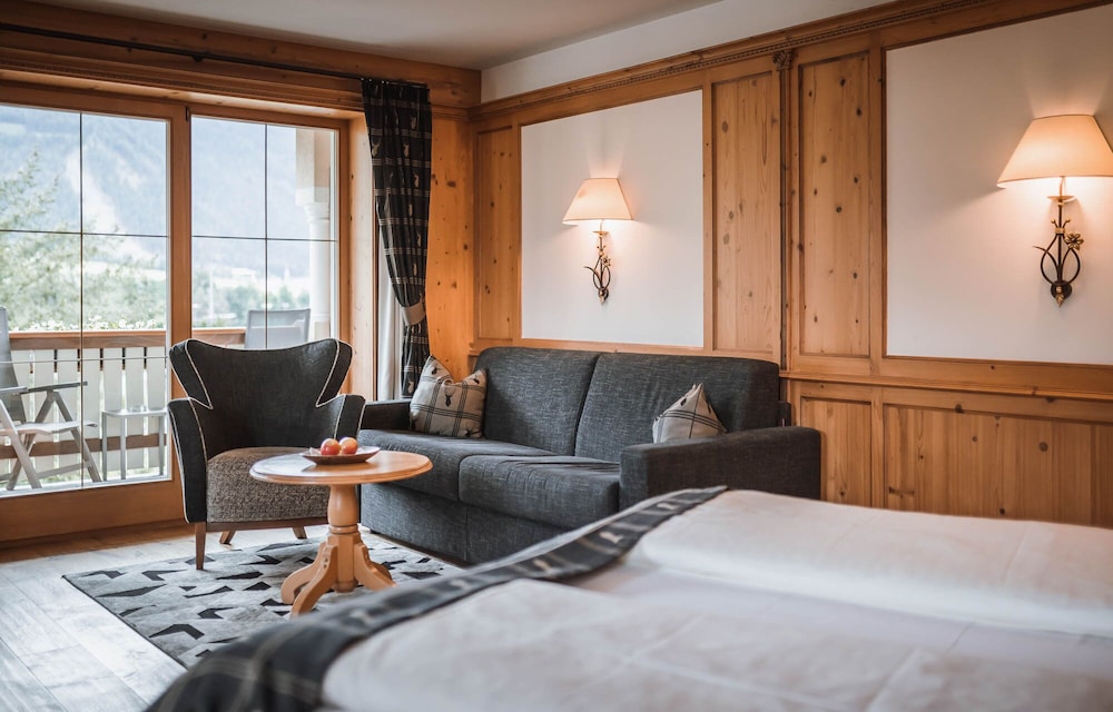 Napoli - Brunico - Majestic Hotel & Spa Resort
Napoli - Brunico - Majestic Hotel & Spa Resort