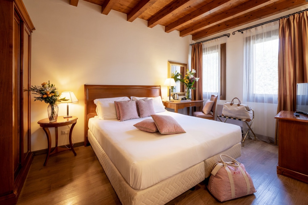 Catania - Venezia, Aeroporto Marco Polo - Hotel Venice Resort Airport
Catania - Venezia, Aeroporto Marco Polo - Hotel Venice Resort Airport