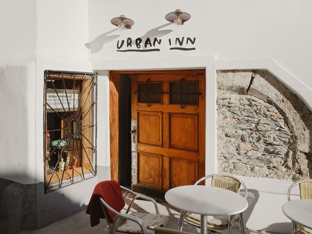 Milano - Innsbruck - Urban Inn - Wilten 24/7
Milano - Innsbruck - Urban Inn - Wilten 24/7