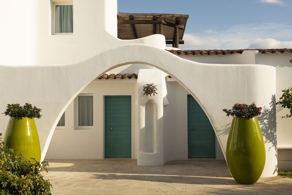 Firenze - Golfo Aranci - Romazzino, A Belmond Hotel, Costa Smeralda
Firenze - Golfo Aranci - Romazzino, A Belmond Hotel, Costa Smeralda