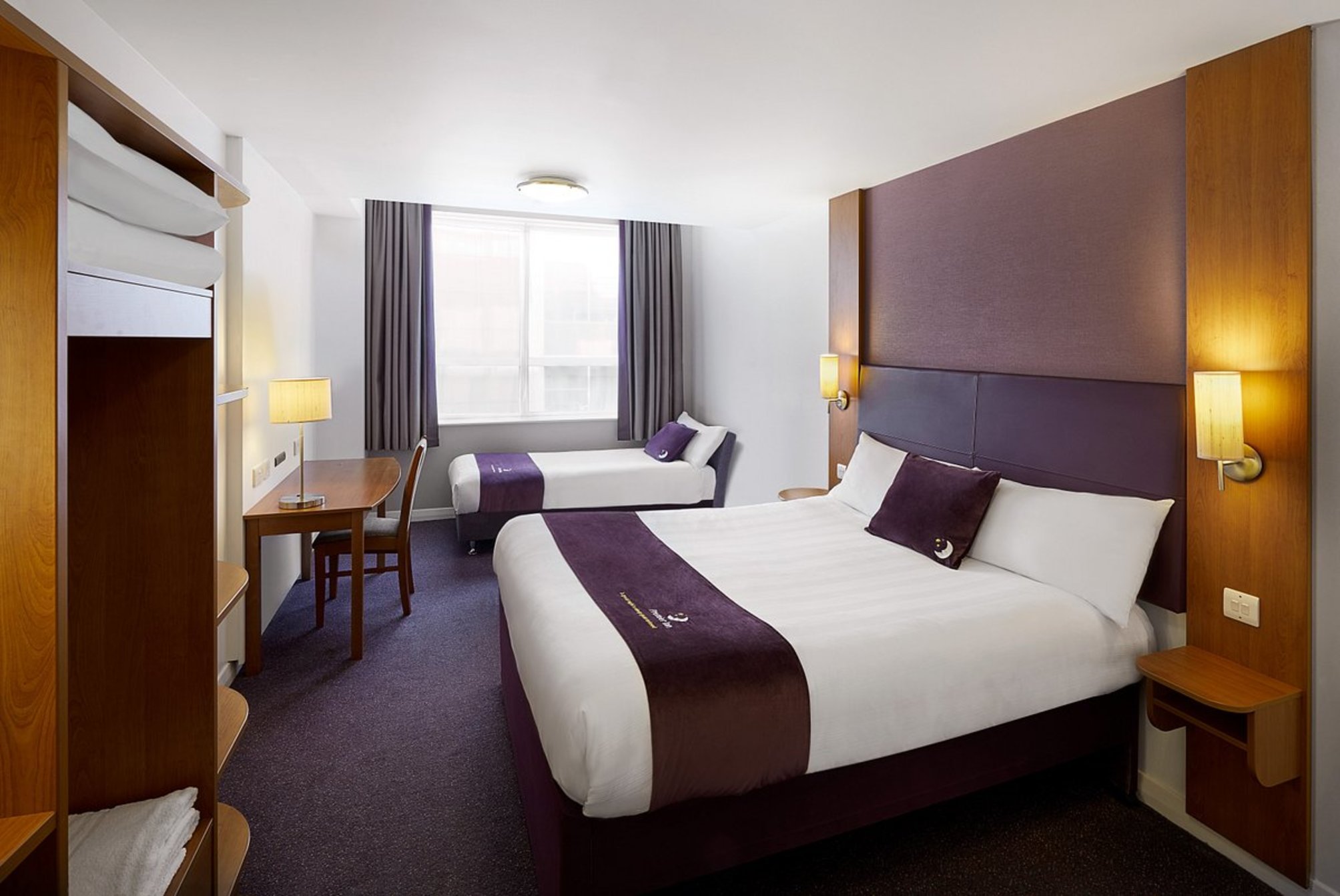 Milano - Londra, Aeroporto di London Gatwick - Premier Inn London Gatwick Airport
Milano - Londra, Aeroporto di London Gatwick - Premier Inn London Gatwick Airport