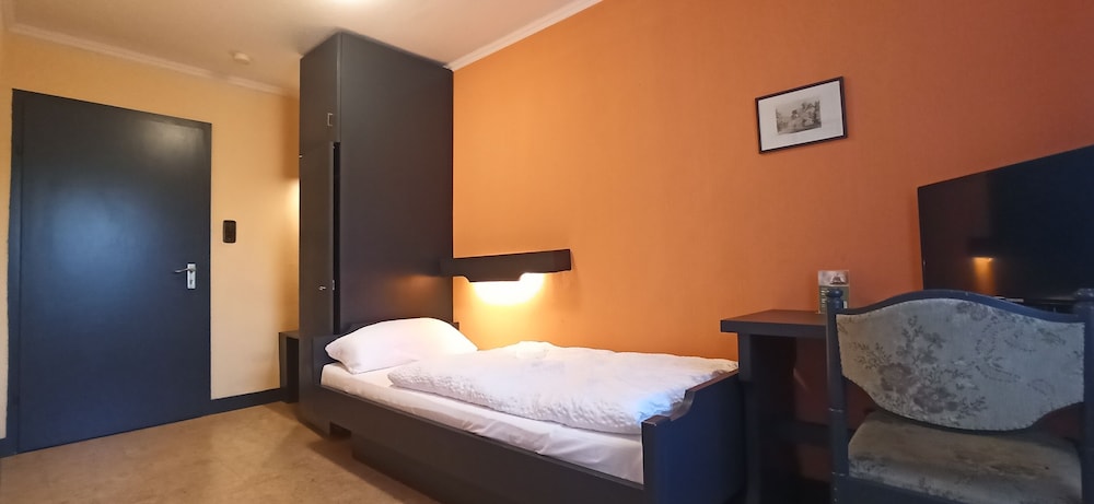 Roma - Donaueschingen - Hotel Waldblick BSR mit kostenlose Bonuskarten für Schifffahrten, Thermen, Museen ab 2 Nächte
Roma - Donaueschingen - Hotel Waldblick BSR mit kostenlose Bonuskarten für Schifffahrten, Thermen, Museen ab 2 Nächte