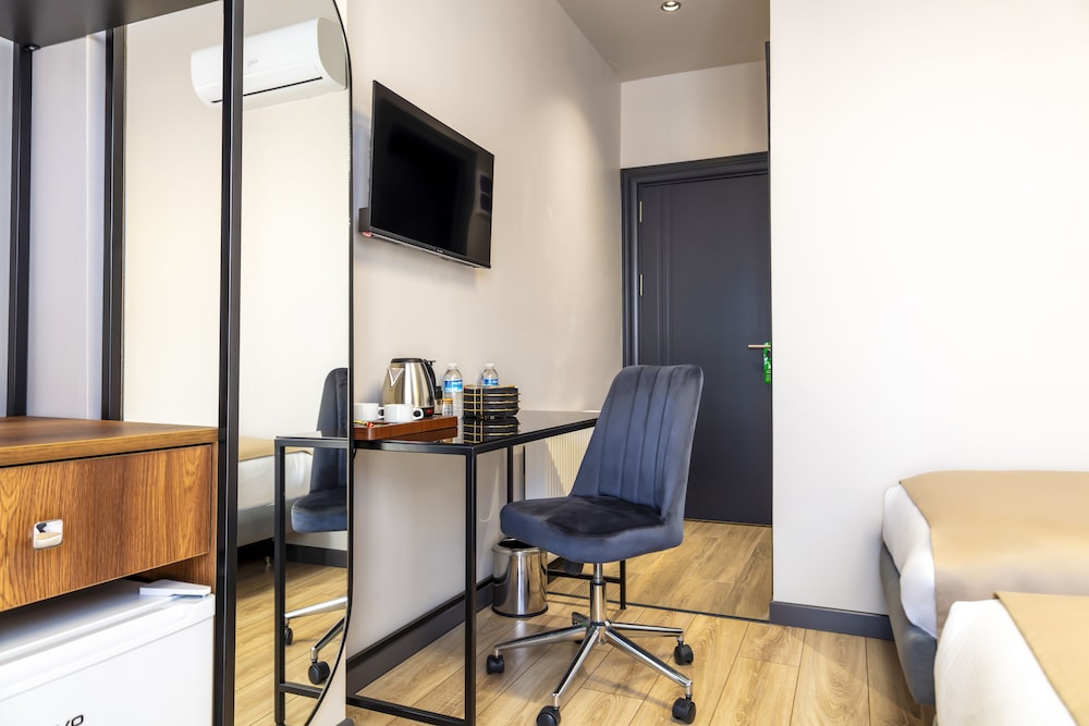 Milano - Istanbul, New Airport - Lenora Airport Hotel & İstanbul Airport
Milano - Istanbul, New Airport - Lenora Airport Hotel & İstanbul Airport