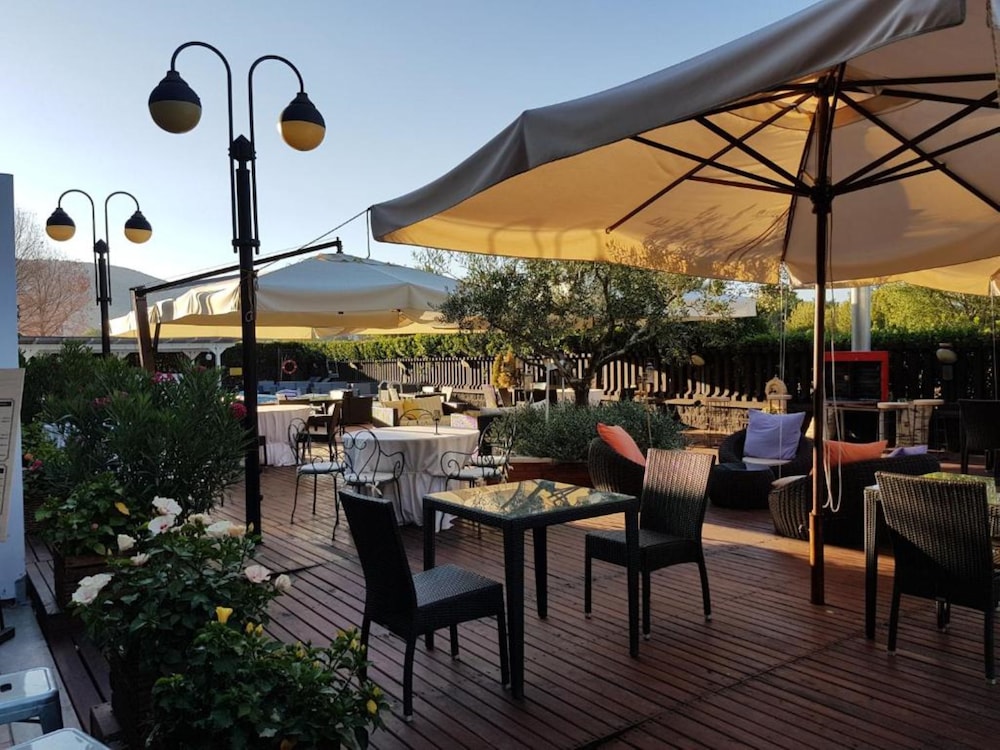 Genova - Tivoli - Hotel Cristallo Relais, Sure Hotel Collection By Best Western
Genova - Tivoli - Hotel Cristallo Relais, Sure Hotel Collection By Best Western