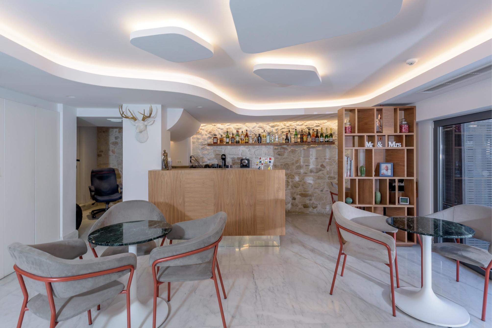 Milano - Creta Est - Heraklion, Rethymno, Agios Nikolaos, Grecia - Iraklion Hotel
Milano - Creta Est - Heraklion, Rethymno, Agios Nikolaos, Grecia - Iraklion Hotel