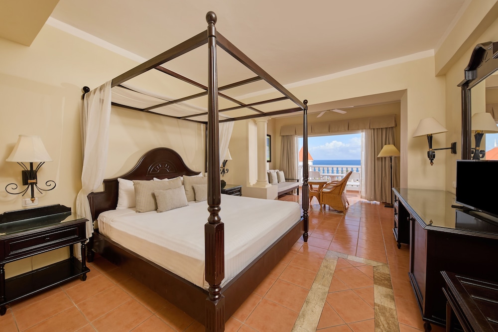 Bari - Ocho Rios - Runaway Bay - Bahia Principe Grand Jamaica - All Inclusive
Bari - Ocho Rios - Runaway Bay - Bahia Principe Grand Jamaica - All Inclusive