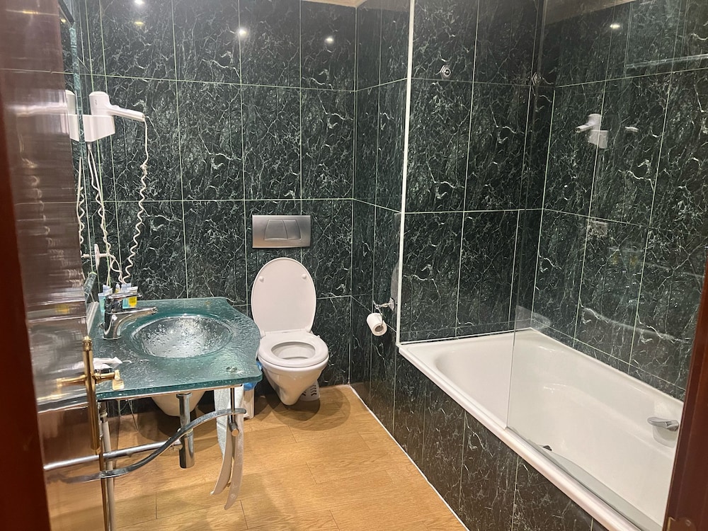 Venezia - Castelló d'Empúries - Hotel Portofino by InsideHome 
Venezia - Castelló d'Empúries - Hotel Portofino by InsideHome