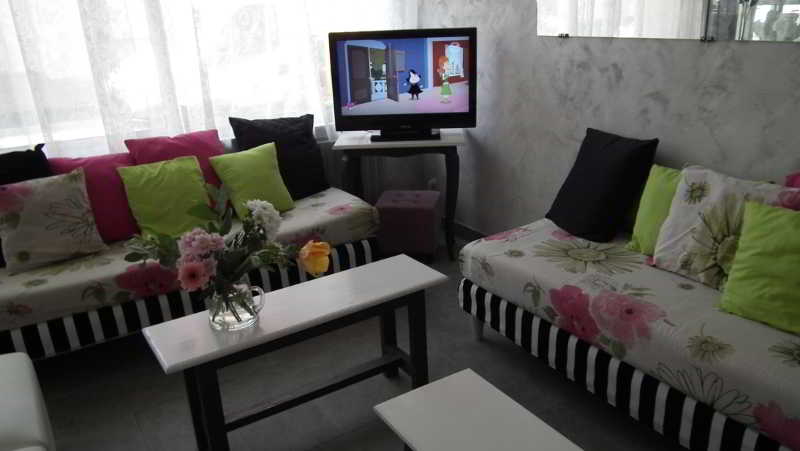 Roma - Alti Pirenei - Hautes-Pyrénées, Francia - Hôtel des Pays Bas
Roma - Alti Pirenei - Hautes-Pyrénées, Francia - Hôtel des Pays Bas