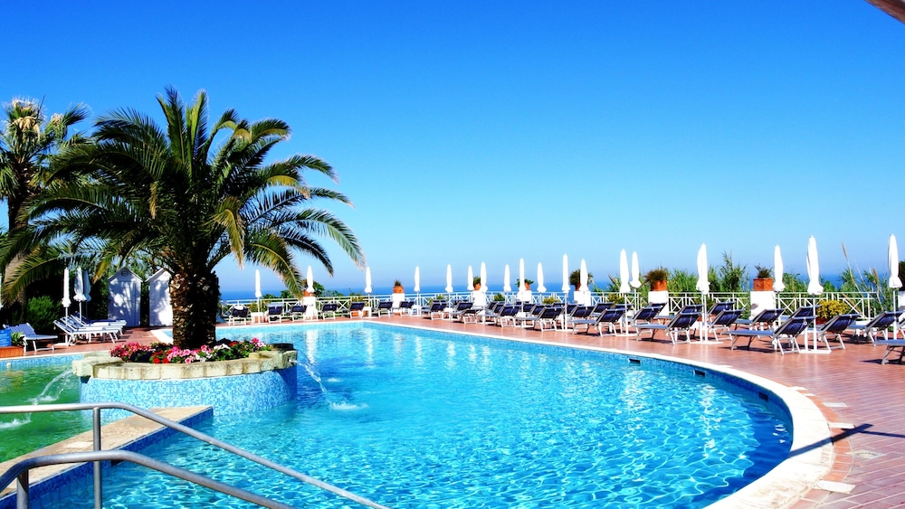 Ancona - Costiera Amalfitana, Mare Italia - Paradiso Terme Resort & SPA con 5 piscine termali
Ancona - Costiera Amalfitana, Mare Italia - Paradiso Terme Resort & SPA con 5 piscine termali
