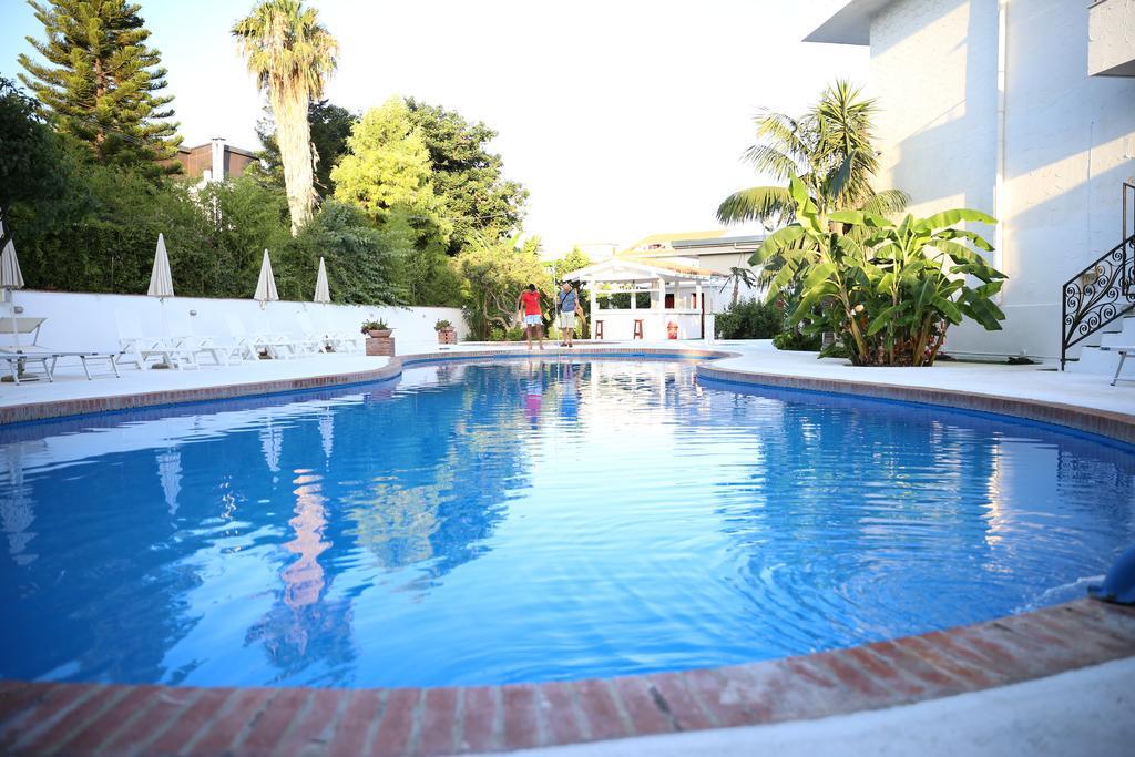 Palermo - Sicilia Est - Catania, Taormina, Siracusa, Noto, Mare Italia - Assinos Palace Hotel
Palermo - Sicilia Est - Catania, Taormina, Siracusa, Noto, Mare Italia - Assinos Palace Hotel