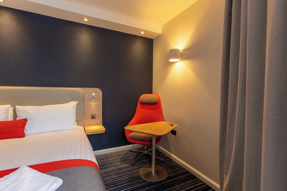 Torino - Crystal Palace - Holiday Inn Express London - Croydon, an IHG Hotel
Torino - Crystal Palace - Holiday Inn Express London - Croydon, an IHG Hotel