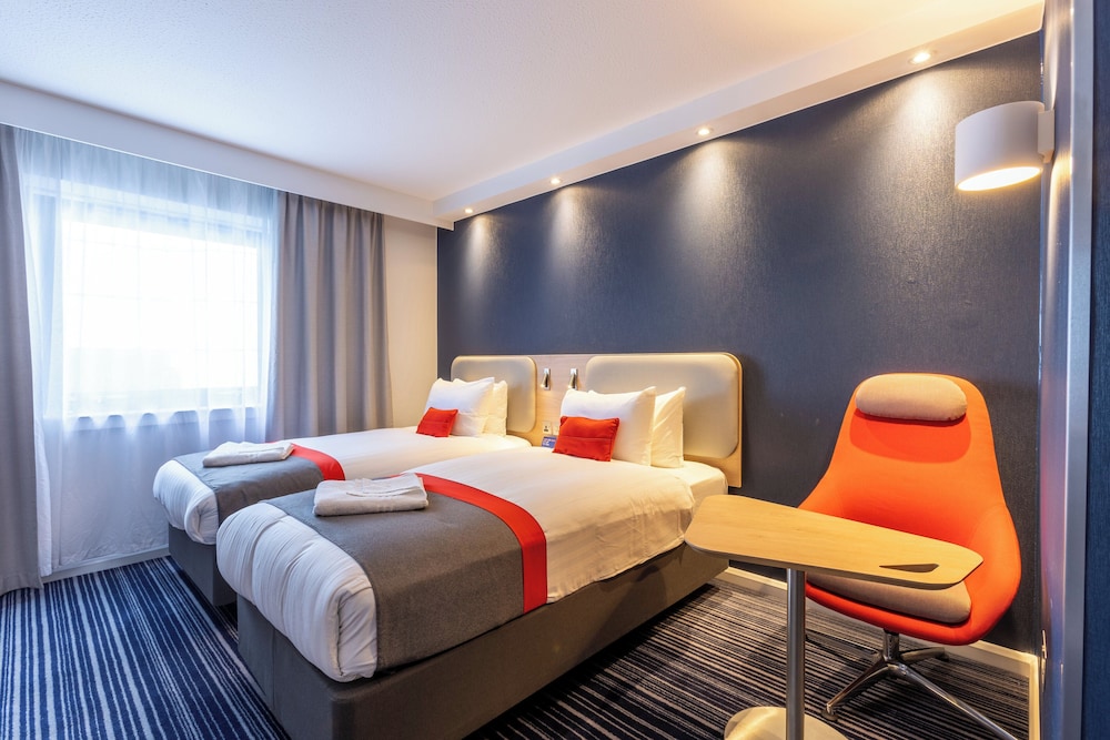 Milano - Thornton Heath - Holiday Inn Express London - Croydon, an IHG Hotel
Milano - Thornton Heath - Holiday Inn Express London - Croydon, an IHG Hotel