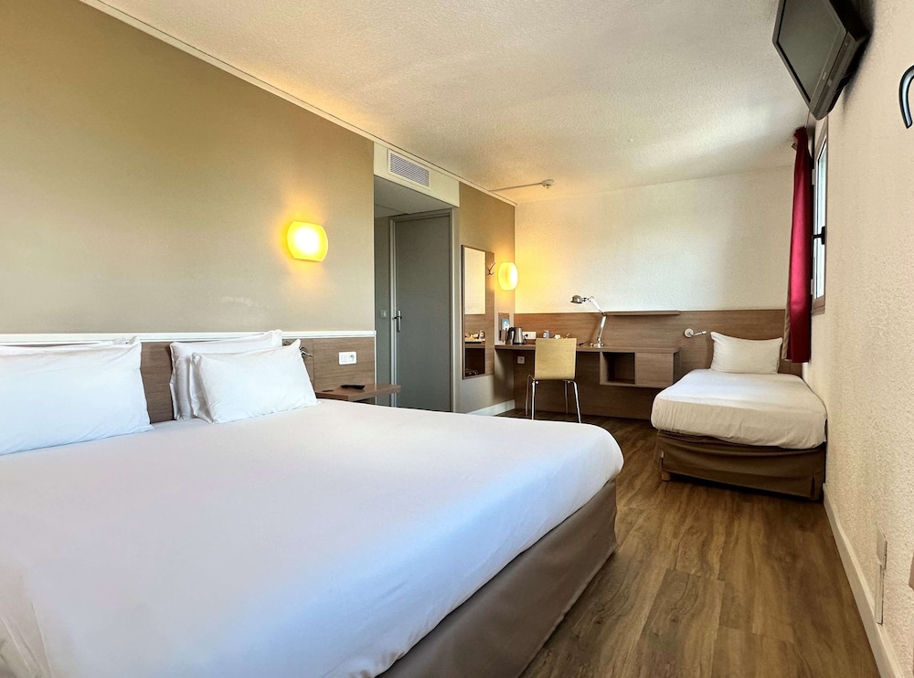 Pisa - Aulnay-sous-Bois - Kyriad Le Bourget Centre- Parc Des Expositions
Pisa - Aulnay-sous-Bois - Kyriad Le Bourget Centre- Parc Des Expositions