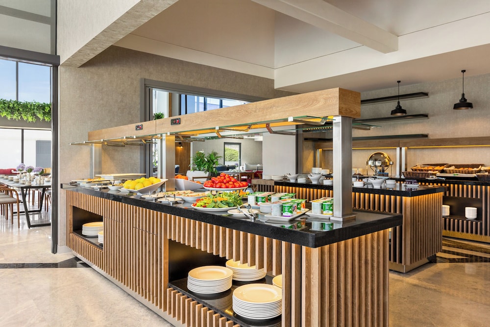 Torino - Istanbul, New Airport - Ramada Encore by Wyndham Istanbul Arnavutkoy
Torino - Istanbul, New Airport - Ramada Encore by Wyndham Istanbul Arnavutkoy
