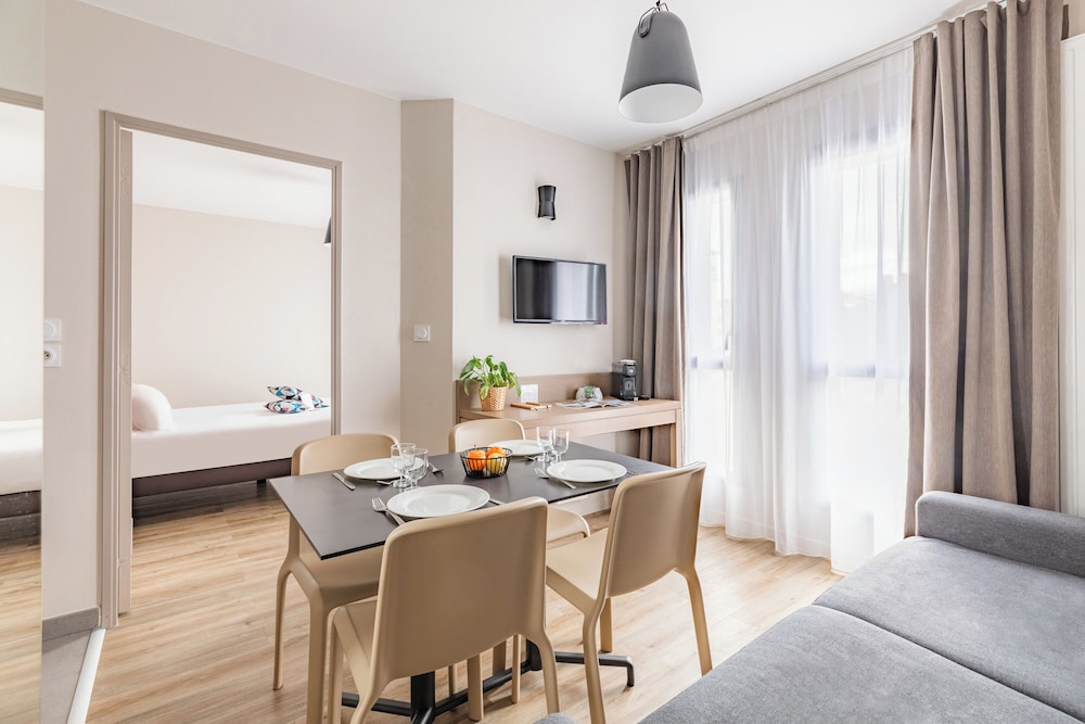 Venezia - Angers - Appart'City Confort Angers 
Venezia - Angers - Appart'City Confort Angers