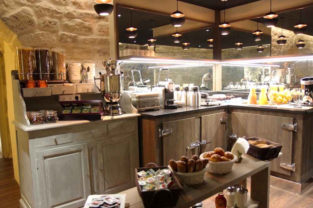 Venezia - Villeneuve-la-Garenne - Best Western Le Montmartre – Saint Pierre
Venezia - Villeneuve-la-Garenne - Best Western Le Montmartre – Saint Pierre