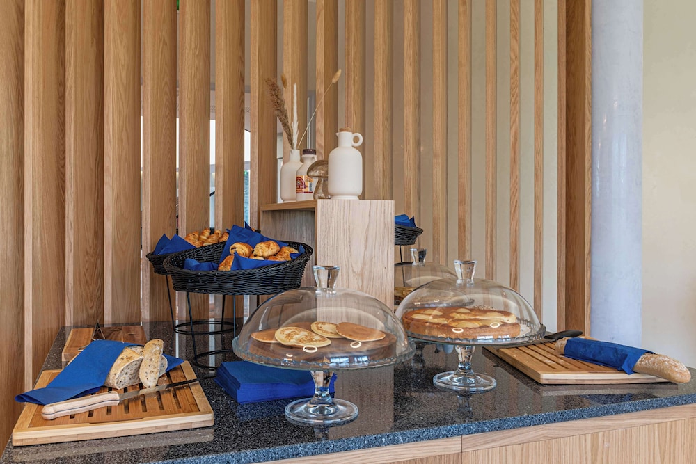 Trieste - Disneyland Paris, Ile-de-France, Francia - Brit Hotel Privilège Paris Rosny-sous-Bois
Trieste - Disneyland Paris, Ile-de-France, Francia - Brit Hotel Privilège Paris Rosny-sous-Bois