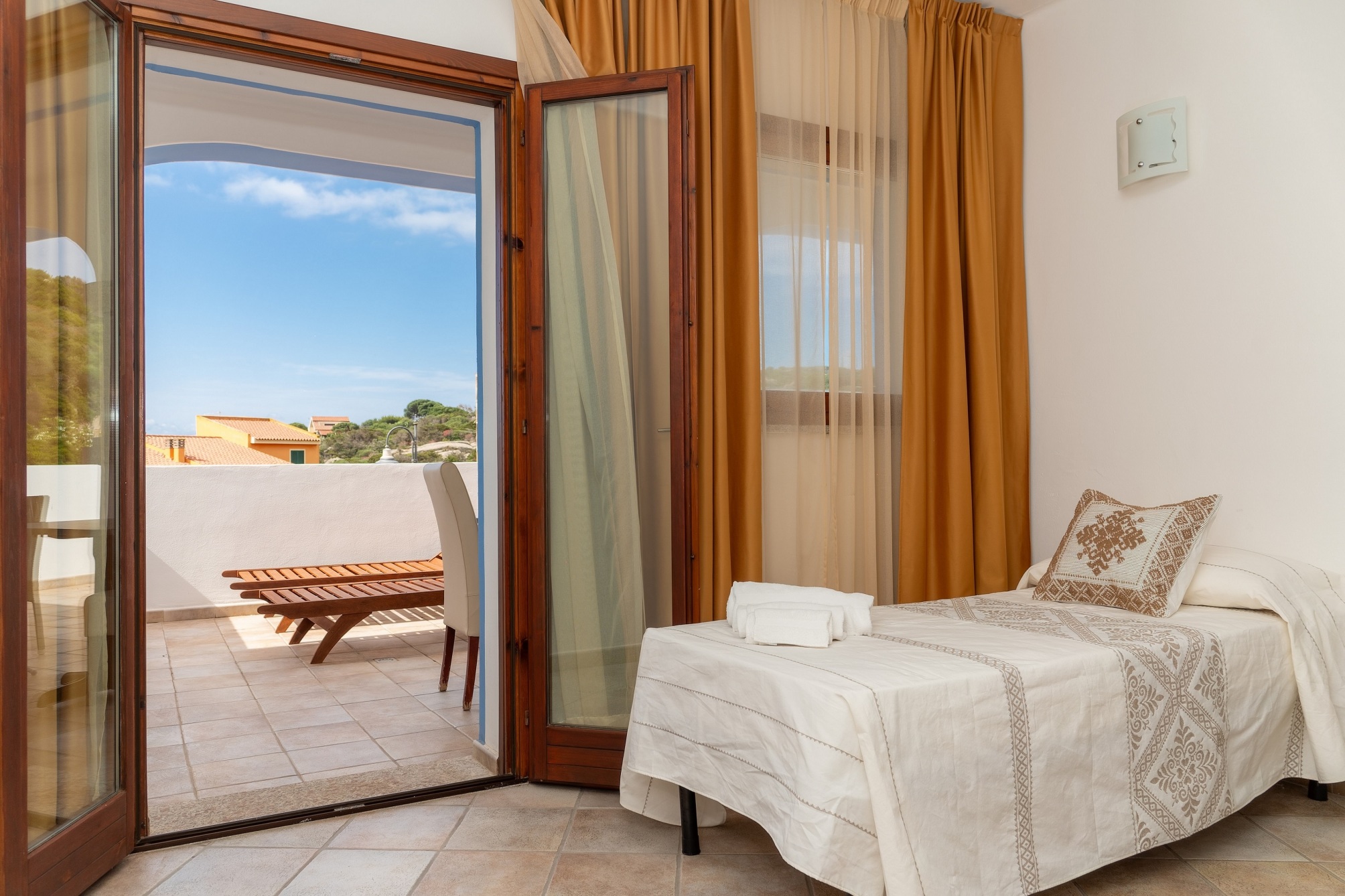 Napoli - Sardegna Est - Olbia, Costa Smeralda, San Teodoro, Mare Italia - GH Diana Hotel
Napoli - Sardegna Est - Olbia, Costa Smeralda, San Teodoro, Mare Italia - GH Diana Hotel