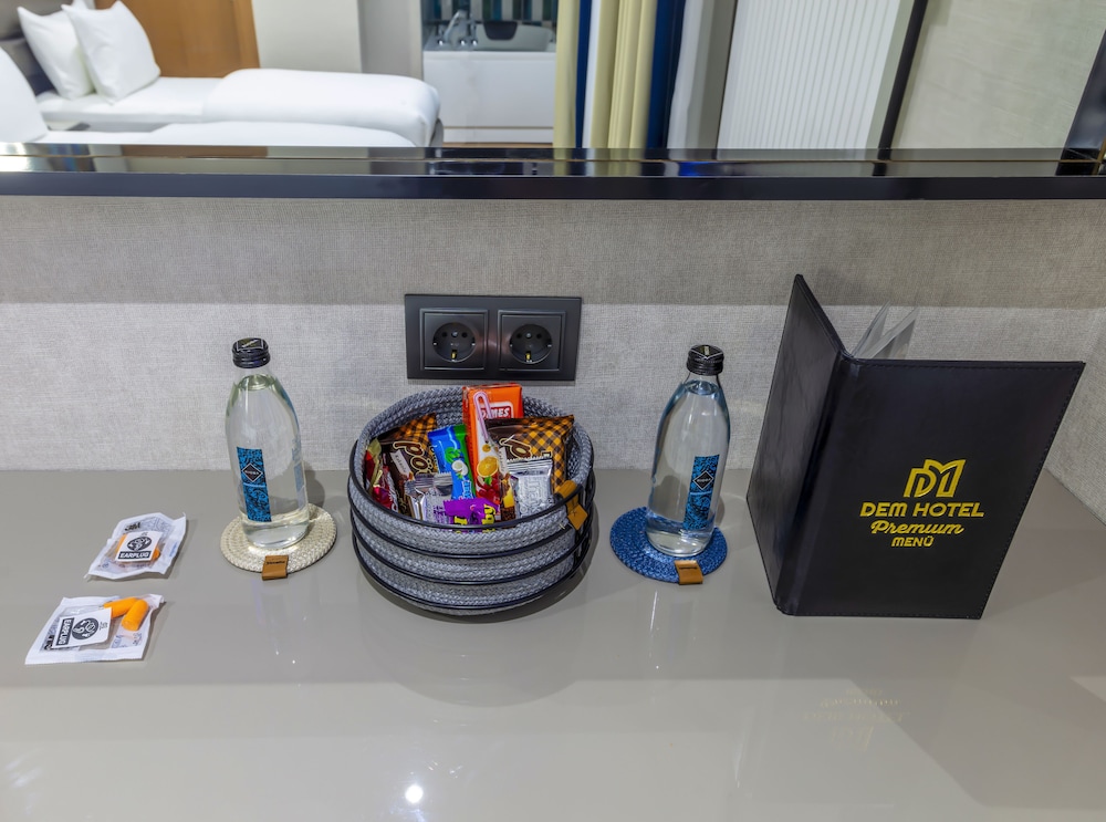 Napoli - Istanbul, New Airport - Dem Premium Hotel - Round Trip Airport Service - Istanbul International Airport
Napoli - Istanbul, New Airport - Dem Premium Hotel - Round Trip Airport Service - Istanbul International Airport