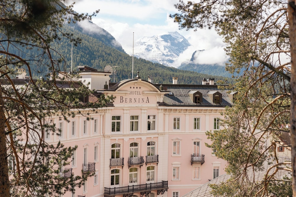Milano - St. Moritz, Montagna Svizzera - Hotel Bernina 1865 by Kleos Group Collection
Milano - St. Moritz, Montagna Svizzera - Hotel Bernina 1865 by Kleos Group Collection