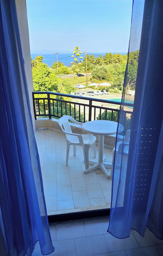 Milano - Polychrono - Pashos Hotel
Milano - Polychrono - Pashos Hotel