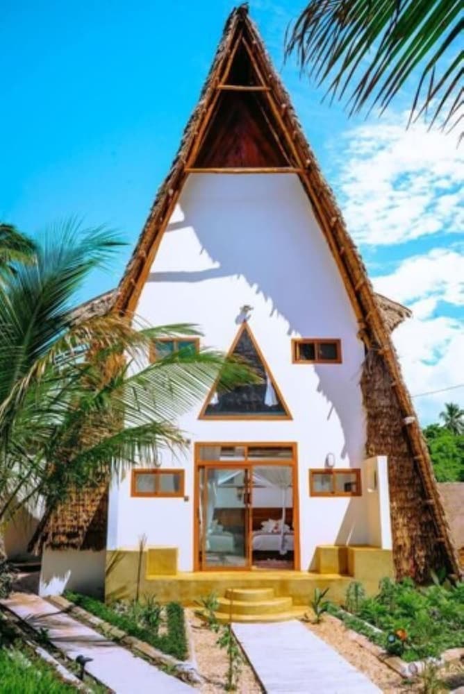 Napoli - Matemwe - La Perla Beach Resort, Zanzibar - Your Beachfront Private Haven
Napoli - Matemwe - La Perla Beach Resort, Zanzibar - Your Beachfront Private Haven