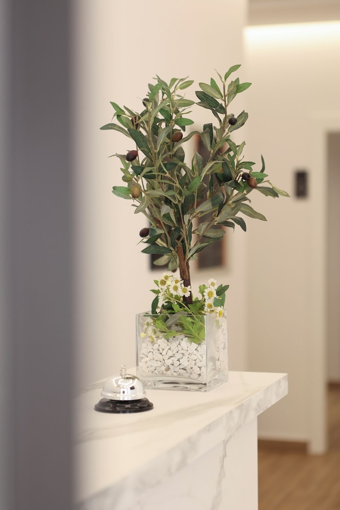 Catania - Tirana - Emar Hotel
Catania - Tirana - Emar Hotel