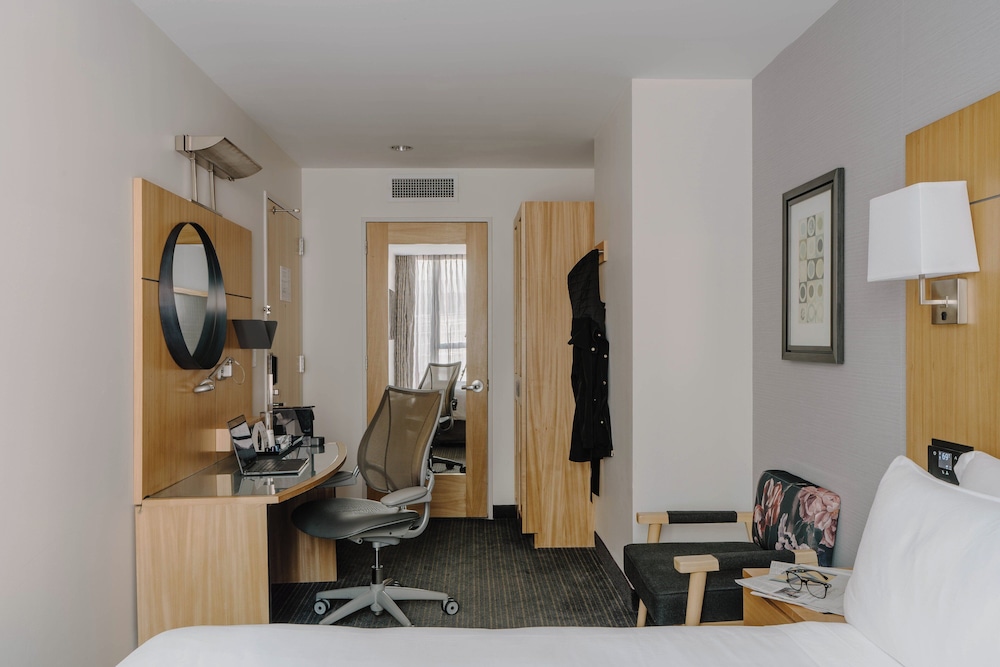 Bologna - Brooklyn (NY) - Club Quarters Hotel World Trade Center, New York
Bologna - Brooklyn (NY) - Club Quarters Hotel World Trade Center, New York