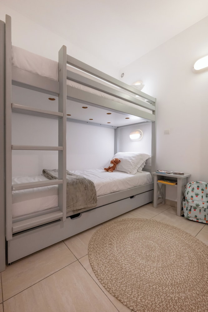 Pescara - Costa Azzurra, Mare Francia - Nemea Appart Hotel Le Lido Cagnes sur Mer
Pescara - Costa Azzurra, Mare Francia - Nemea Appart Hotel Le Lido Cagnes sur Mer