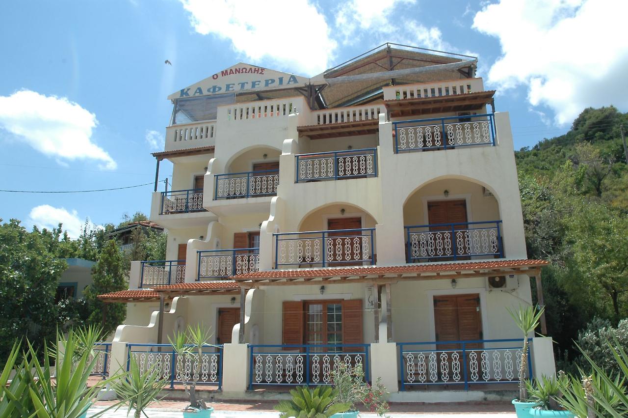 Milano - Alonissos - Agnanti Villas 1