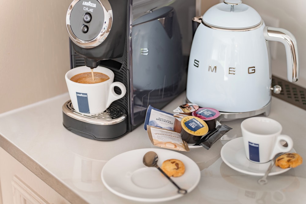 Trieste - Zermatt - Mirabeau Etoile 
Trieste - Zermatt - Mirabeau Etoile