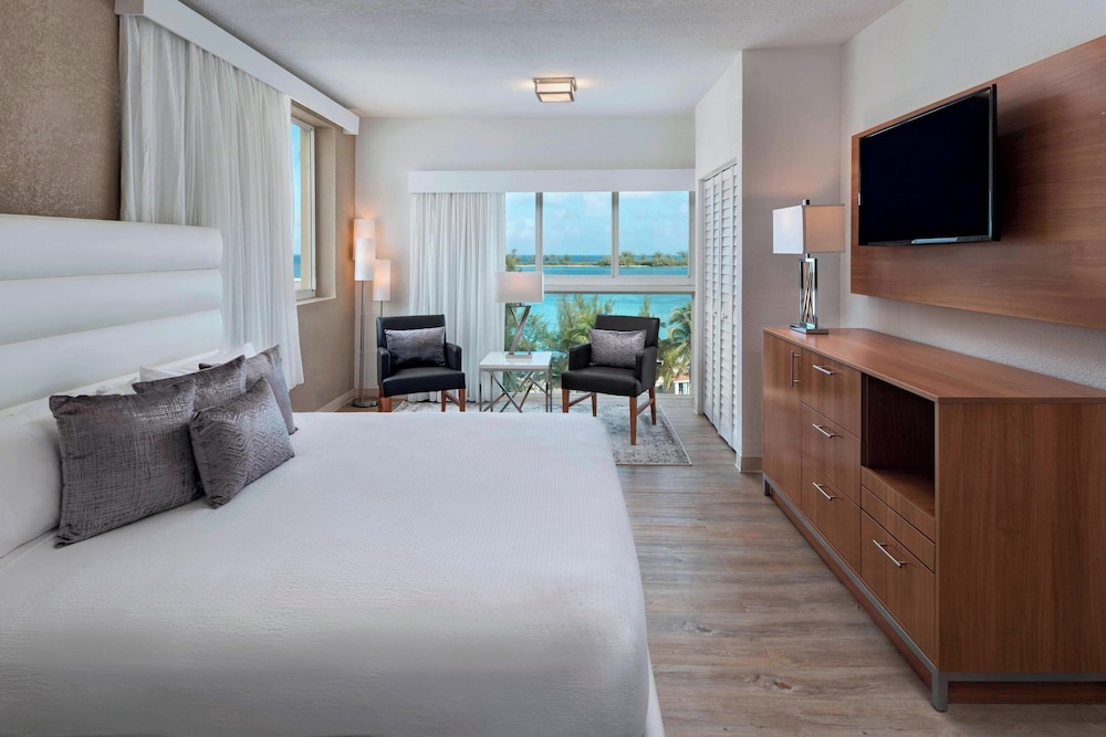 Roma - Nassau (Bahamas), Caraibi - Courtyard by Marriott Nassau Downtown/Junkanoo Beach
Roma - Nassau (Bahamas), Caraibi - Courtyard by Marriott Nassau Downtown/Junkanoo Beach