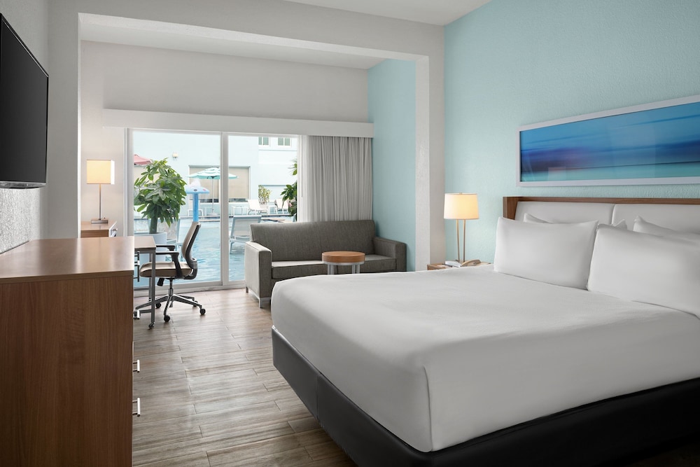 Torino - Paradise Island - Courtyard by Marriott Nassau Downtown/Junkanoo Beach
Torino - Paradise Island - Courtyard by Marriott Nassau Downtown/Junkanoo Beach