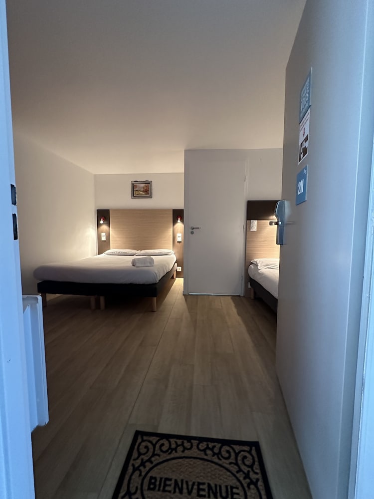 Venezia - Paris Charles de Gaulle - FASTHOTEL ROISSY CDG SUD - Claye Souilly
Venezia - Paris Charles de Gaulle - FASTHOTEL ROISSY CDG SUD - Claye Souilly
