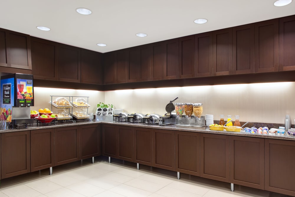 Bari - New Rochelle - Residence Inn by Marriott The Bronx at Metro Center Atrium
Bari - New Rochelle - Residence Inn by Marriott The Bronx at Metro Center Atrium