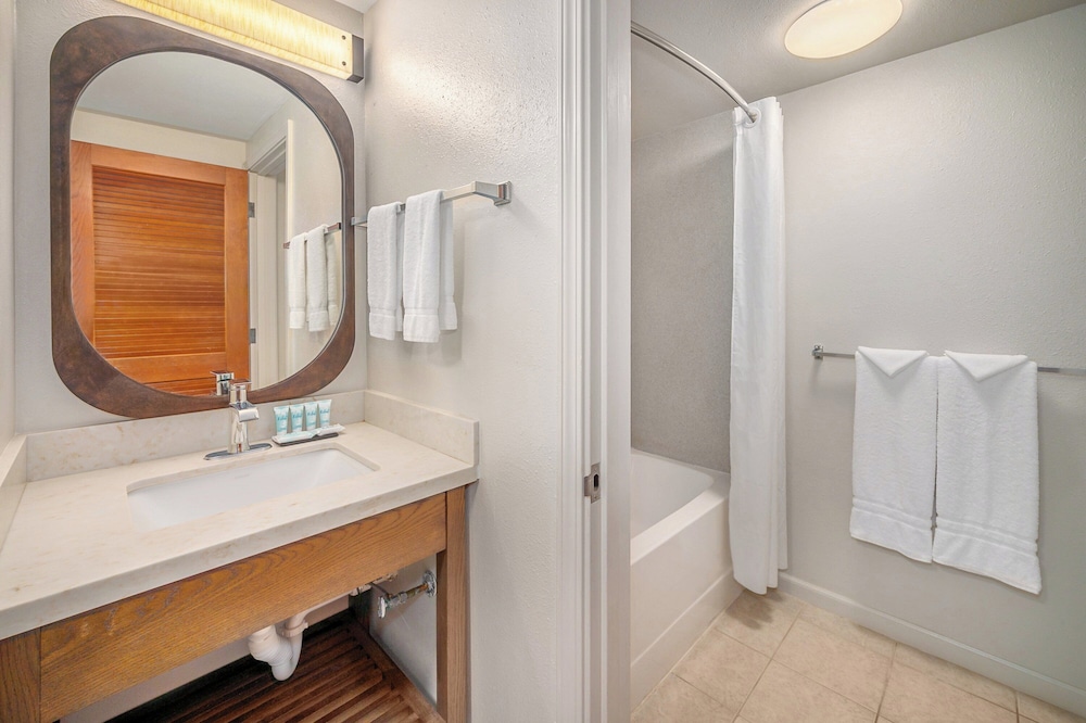 Roma - Wailuku - Maui Beach Hotel
Roma - Wailuku - Maui Beach Hotel