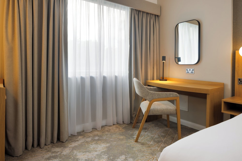 Roma - Londra, Aeroporto di London Gatwick - Crowne Plaza London - Gatwick Airport
Roma - Londra, Aeroporto di London Gatwick - Crowne Plaza London - Gatwick Airport