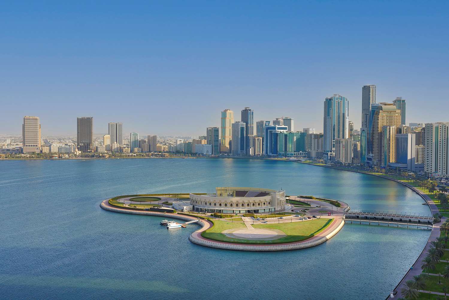 Bologna - Sharjah - DoubleTree by Hilton Sharjah Waterfront Hotel And Residences
Bologna - Sharjah - DoubleTree by Hilton Sharjah Waterfront Hotel And Residences