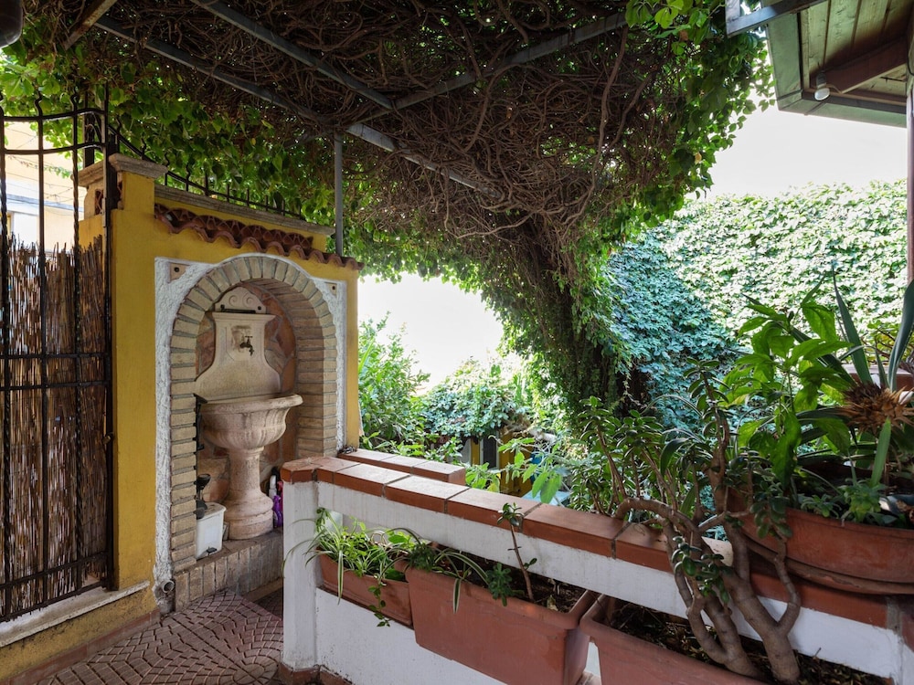 Trieste - Calabria, Mare Italia - Belvilla by OYO La Villetta Green House
Trieste - Calabria, Mare Italia - Belvilla by OYO La Villetta Green House