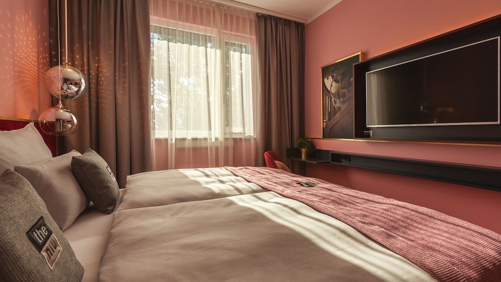 Bologna - Monaco di Baviera - Holiday Inn - the niu, Loco Munich North, an IHG Hotel
Bologna - Monaco di Baviera - Holiday Inn - the niu, Loco Munich North, an IHG Hotel