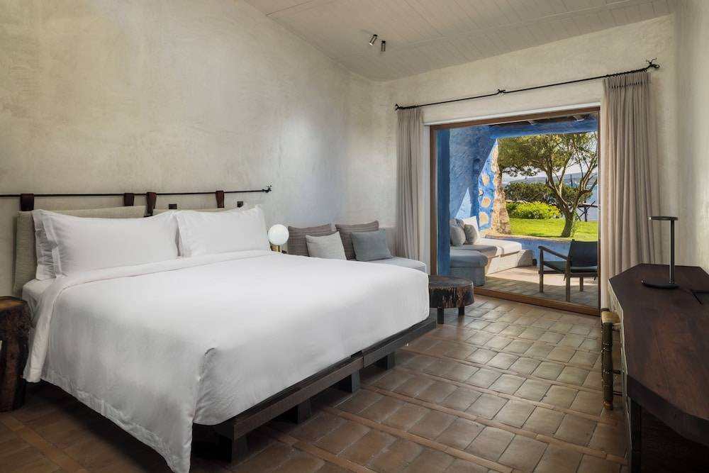 Palermo - Golfo Aranci - Hotel Cala di Volpe, a Luxury Collection Hotel, Costa Smeralda
Palermo - Golfo Aranci - Hotel Cala di Volpe, a Luxury Collection Hotel, Costa Smeralda