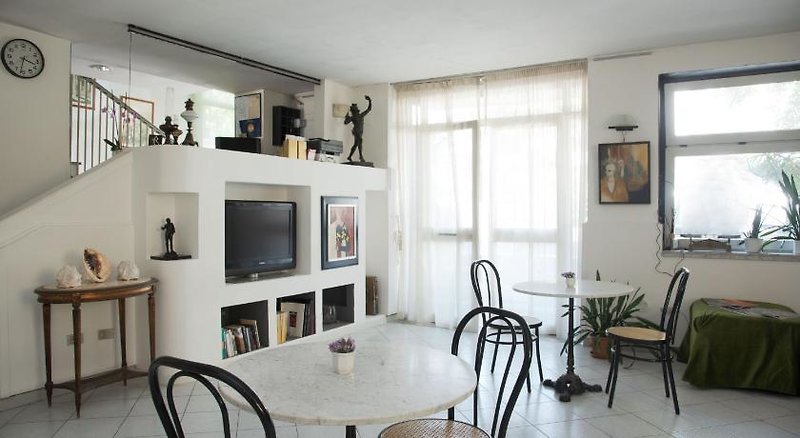 Milano - Sant'Egidio del Monte Albino - Hotel Calypso