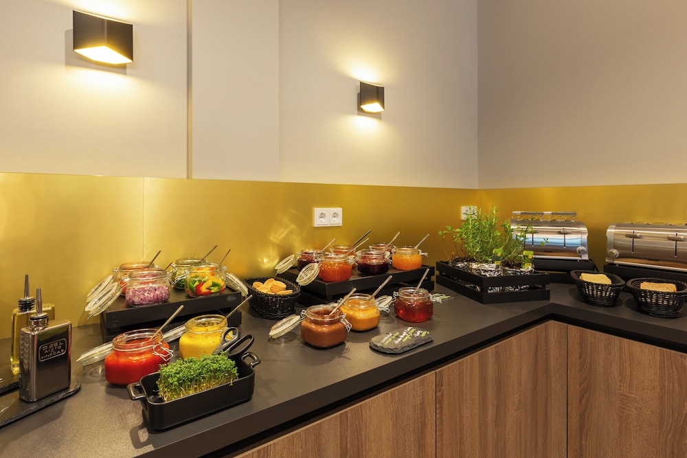 Catania - Leinfelden-echterdingen - Holiday Inn - the niu, Mesh Stuttgart Messe
Catania - Leinfelden-echterdingen - Holiday Inn - the niu, Mesh Stuttgart Messe