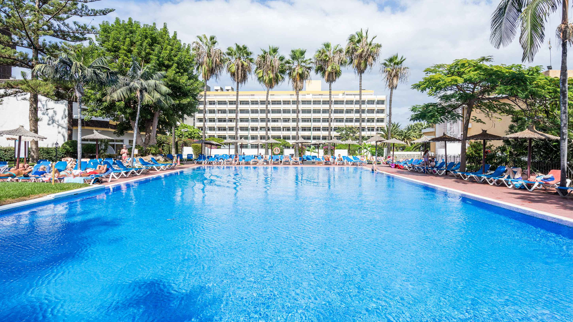 Genova - Tenerife, Isole Canarie - Complejo BLUESEA Puerto Resort compuesto por Hotel Canarife y Bonanza Palace
Genova - Tenerife, Isole Canarie - Complejo BLUESEA Puerto Resort compuesto por Hotel Canarife y Bonanza Palace