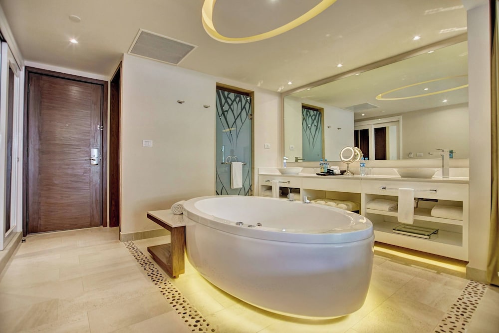 Torino - Puerto Morelos - Hideaway at Royalton Riviera Cancun, An Autograph Collection All- Inclusive Resort - Adults Only
Torino - Puerto Morelos - Hideaway at Royalton Riviera Cancun, An Autograph Collection All- Inclusive Resort - Adults Only